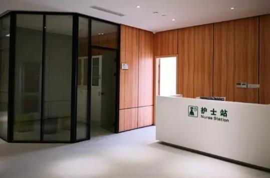 上海博厚口腔医院矫正牙齿好不好？医院介绍附矫正案例和价格表！