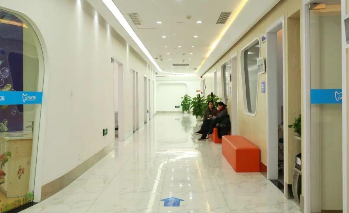 杭州下沙口腔医院做牙齿种植怎么样？医院介绍附案例和价格表！
