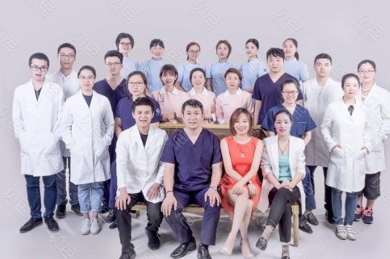 杭州兔牙医口腔门诊部整形多少钱？医生简介及价格表一览！