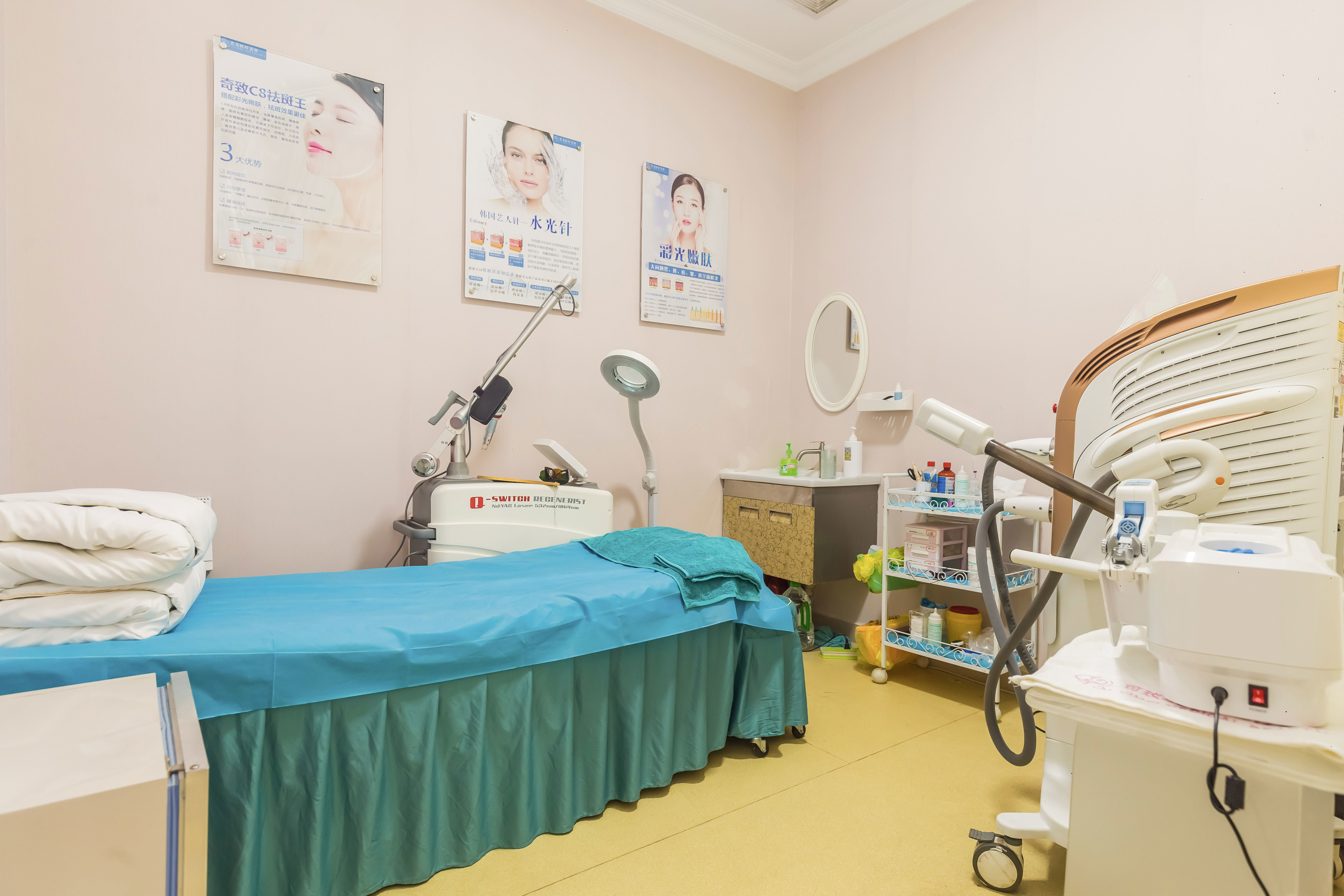 广州激光去黑眼圈费用2024明细查看(2024广州激光去黑眼圈参考价为：18485元)