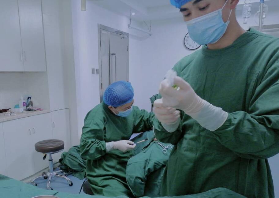 昆明自体脂肪丰苹果肌费用2024明细查看(2024昆明自体脂肪丰苹果肌参考价为：23861元)