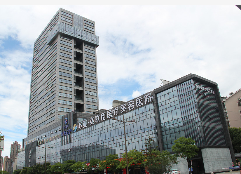 无锡玻尿酸丰唇珠2024价目表均价一览(2024无锡玻尿酸丰唇珠参考价为：21890元)