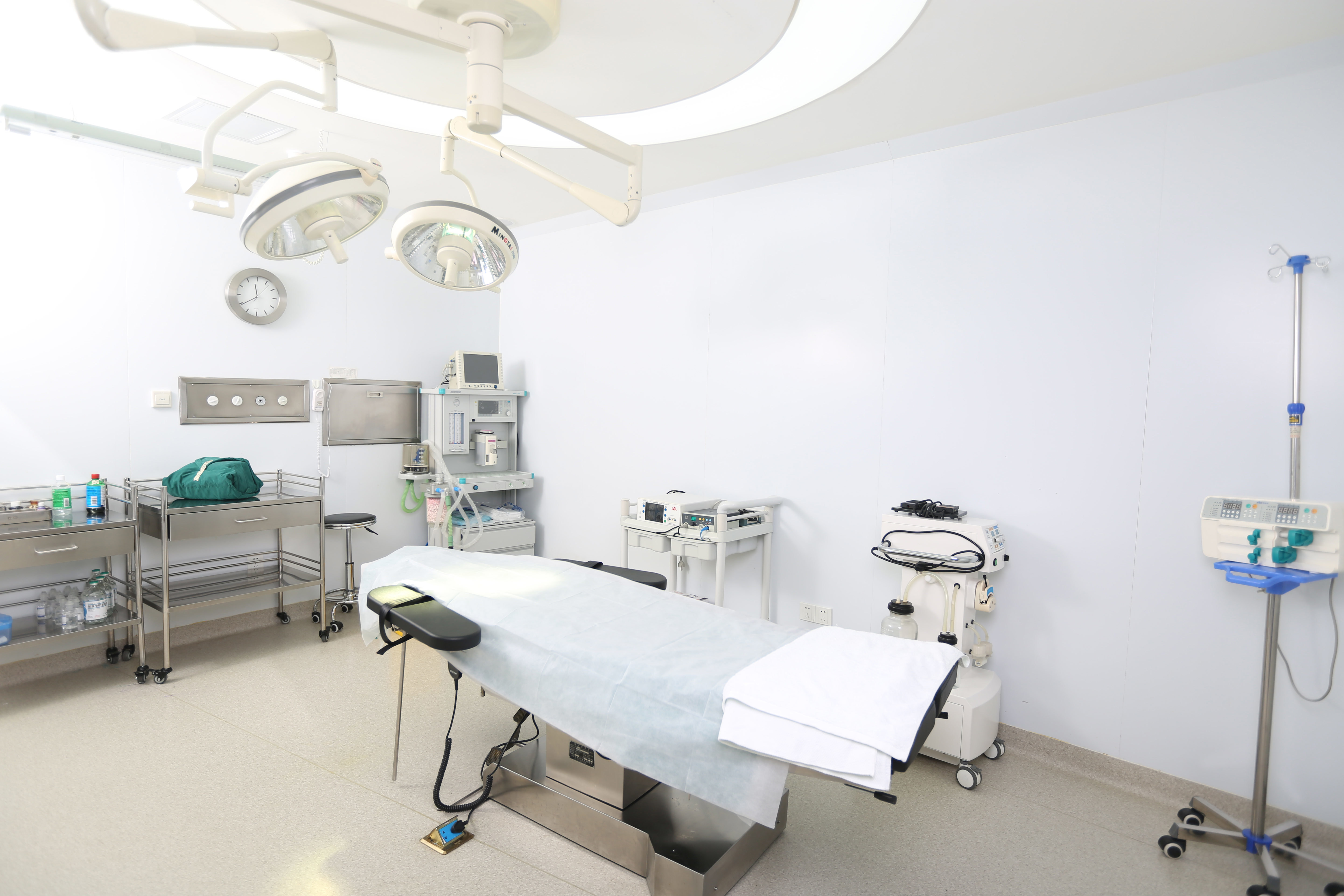 北京激光去黑眼圈价格表线上公布(2024北京激光去黑眼圈参考价为：17861元)