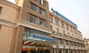 青岛内切去眼袋优惠价格均价公布(2024青岛内切去眼袋参考价为：28588元)