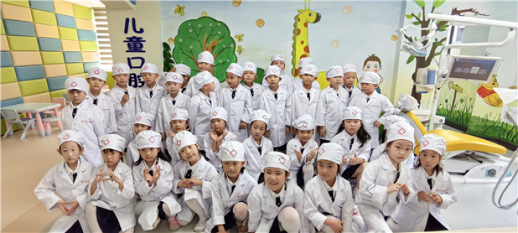 小小牙医初“上岗”，探索牙齿“大学问”