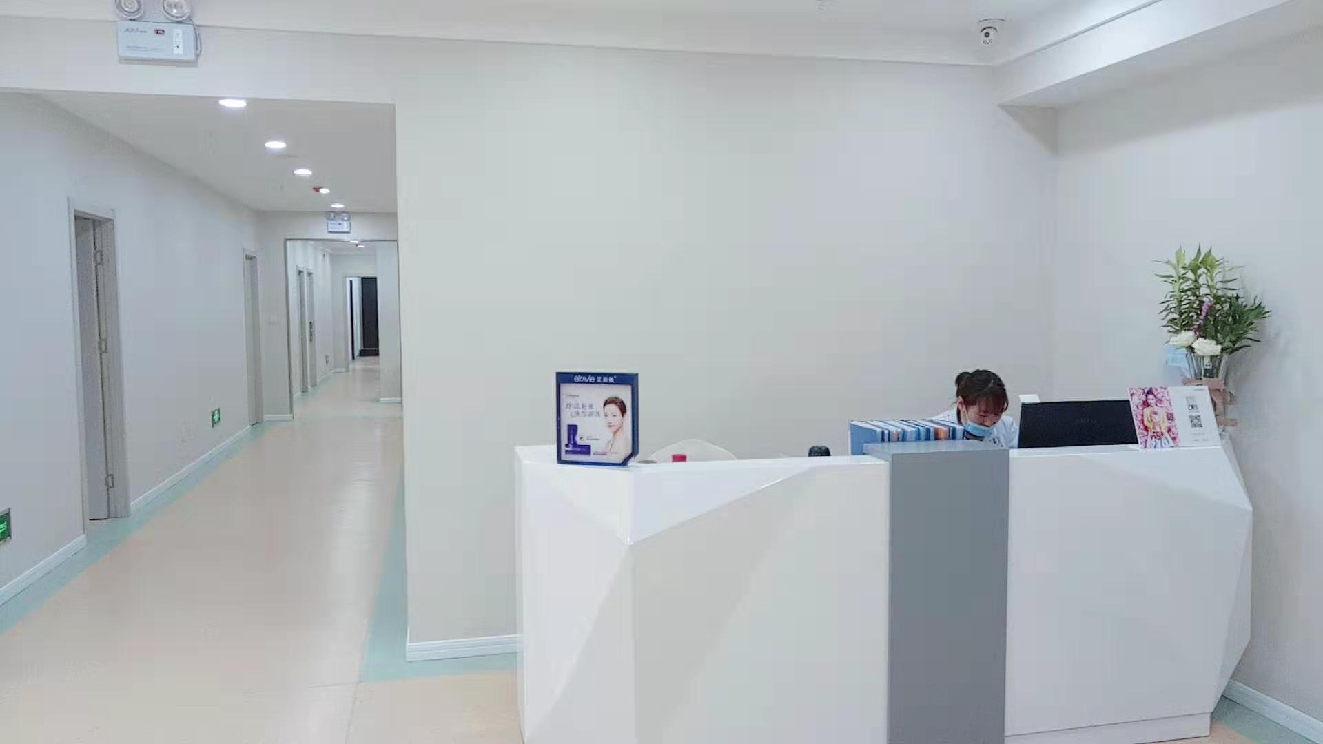 徐州玻尿酸丰苹果肌报价多少钱合适(2024徐州玻尿酸丰苹果肌参考价为：17713元)