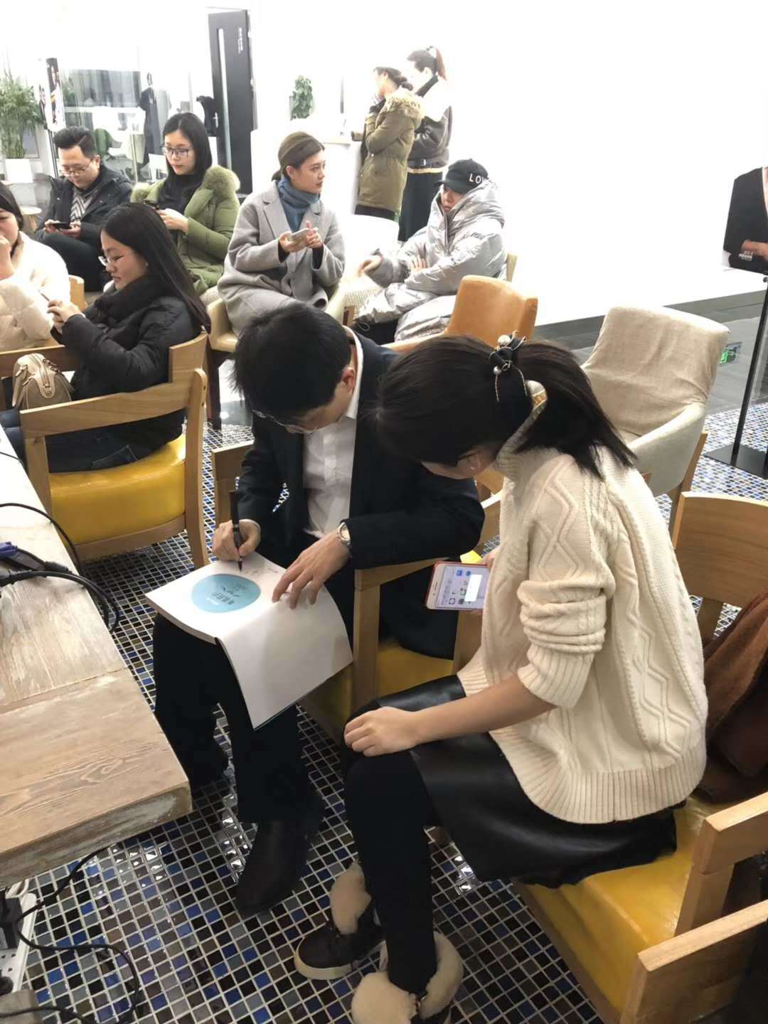 重庆外切去眼袋2024价目表均价一览(2024重庆外切去眼袋参考价为：50614元)