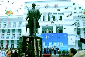 武汉自体脂肪隆胸价位表2024新版全网发布(2024武汉自体脂肪隆胸参考价为：96206元)