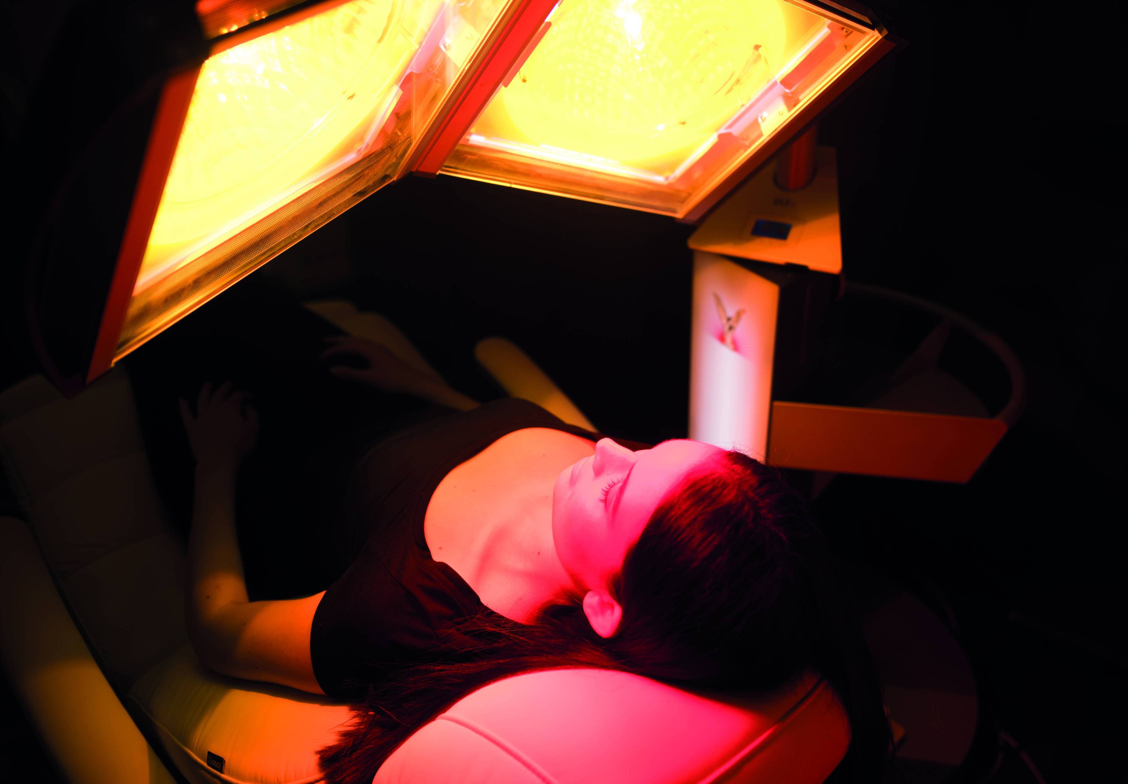 广州玻尿酸丰面颊费用是多少呐(2024广州玻尿酸丰面颊参考价为：21498元)