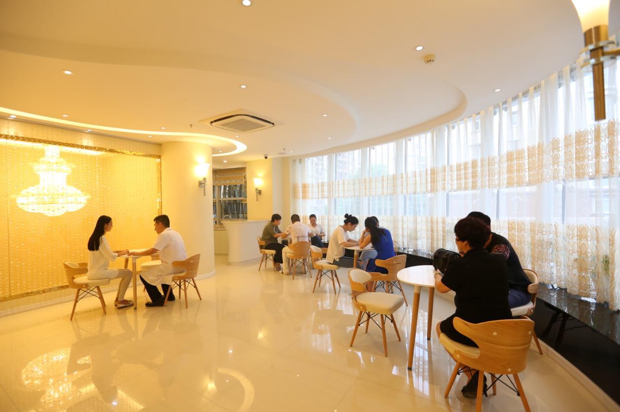 武汉自体脂肪丰鼻基底报价多少钱合适(2024武汉自体脂肪丰鼻基底参考价为：31738元)