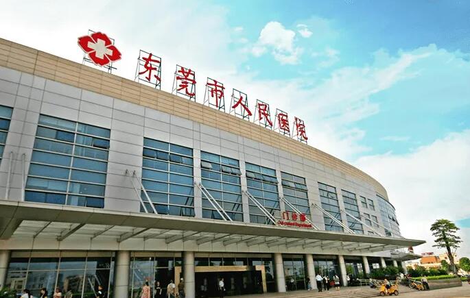 孩子长双排牙怎么办？医生建议赶快拔掉不然后悔莫及