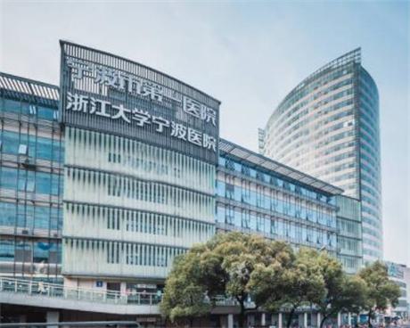 董飞君正畸怎么样？擅长义齿粘接桥、隐形牙套矫正牙齿等
