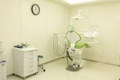 珠海六和口腔镶牙价格来