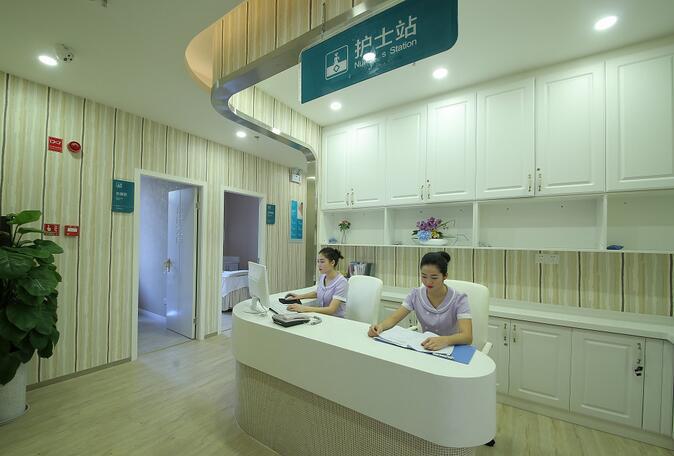 雅安市鼻基底凹陷口碑好的医生是哪个，雅安市鼻基底凹陷实力派医生有哪些！