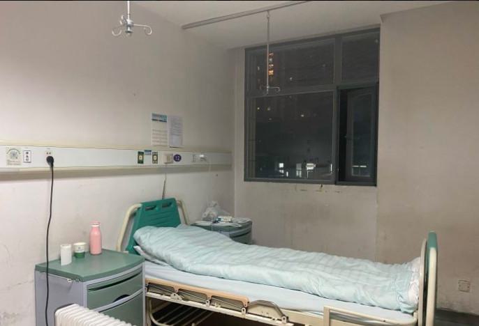 鄞州口腔医院哪个好？宁波市中医院口腔科有4台综合调节仪