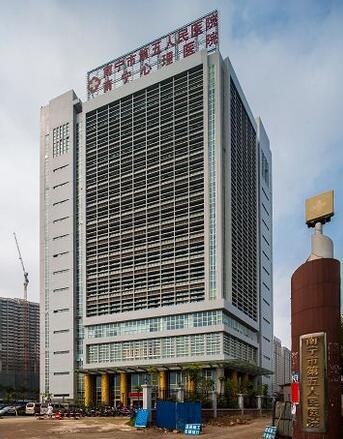 惠州新惠口腔门诊部非常新牙齿矫正价格公布，半隐形牙套矫正9329元起，详情查看！