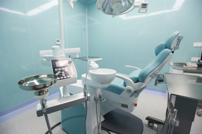 广州中家医口腔1550元种牙活动价，牙齿矫正3100元起+3店通用
