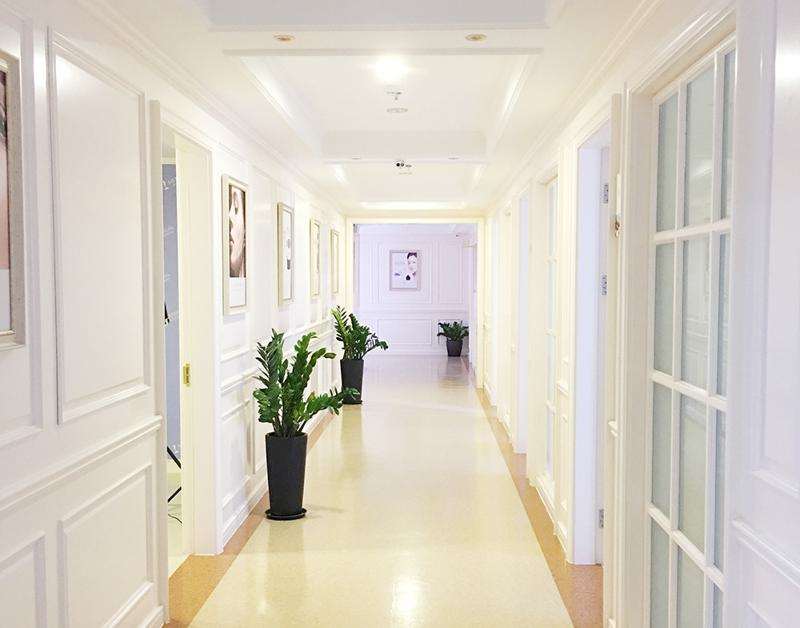 合肥眼部整形收费价格表，眼修复：2847\眼皮下垂矫正：2915起