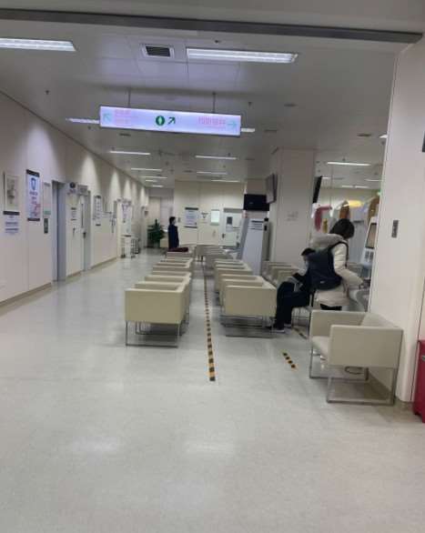 北京五洲医疗美容眼部整形收费价格表，眼角修复手术：3793\眼袋失败修复：4305起