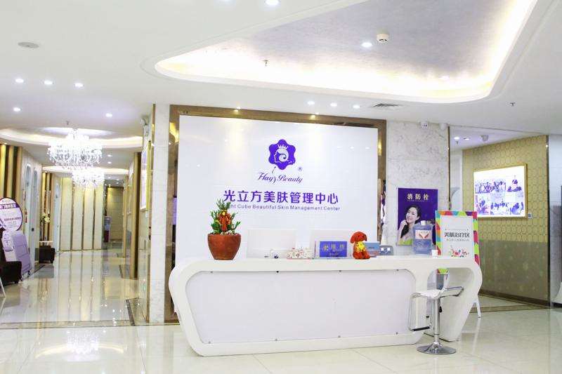 厦门欧菲面部轮廓收费价格表，下颌角磨削术：490\下巴修复：1493起