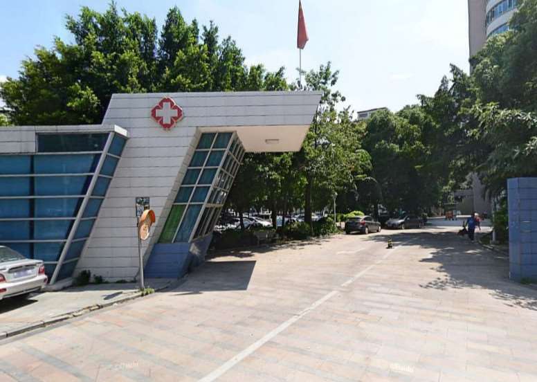 东莞壹加壹整形鼻部整形收费价格表，蒜头鼻治疗：667\垫鼻基底：4009起