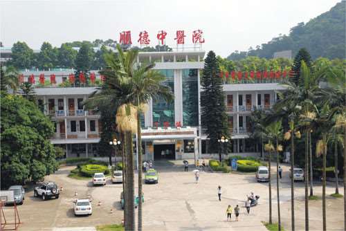 佛山鼻部整形收费价格表，隆鼻整形：1615\蒜头鼻治疗：2550起