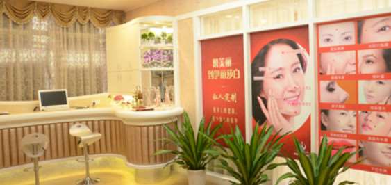 汕头胸部整形收费价目表，胸型美化：819\胸部修复：1778起