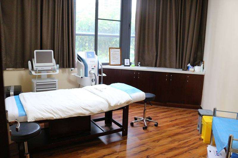 深圳广和门诊部面部轮廓收费价格表，下颌：322\上颚整形：3851起