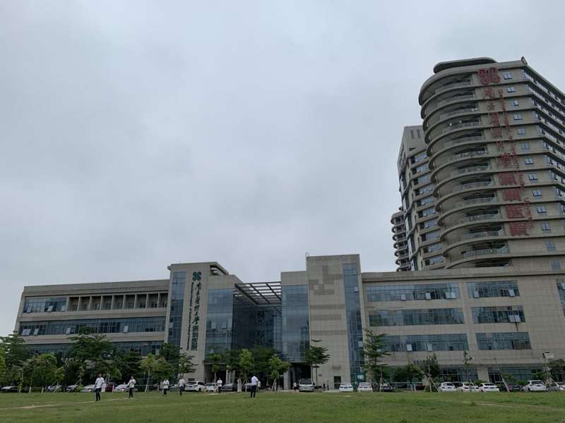 深圳阳光植发养发收费价格表，头发种植：3419\其他部位：3768起