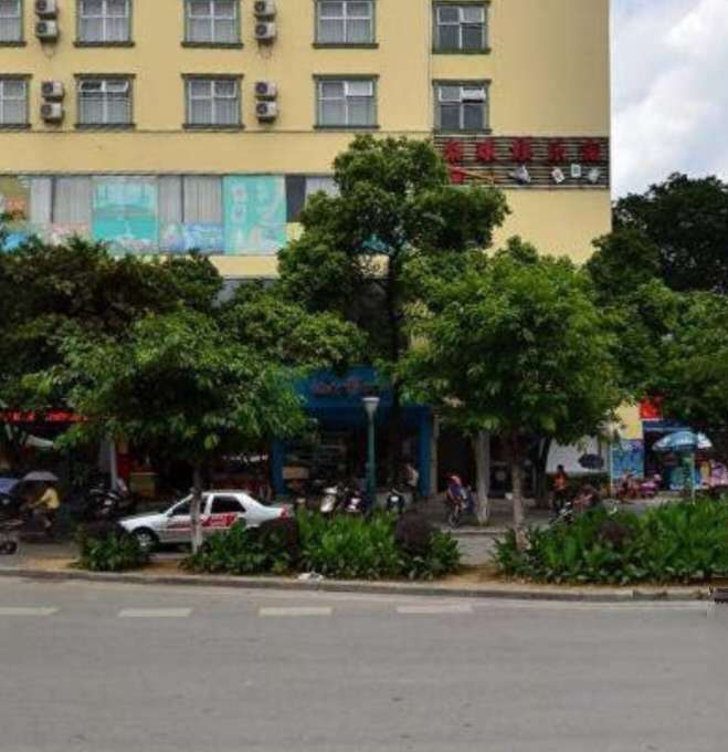 桂林星范眼部整形收费价格表，重睑术：535\眼睑疤痕修复：2563起