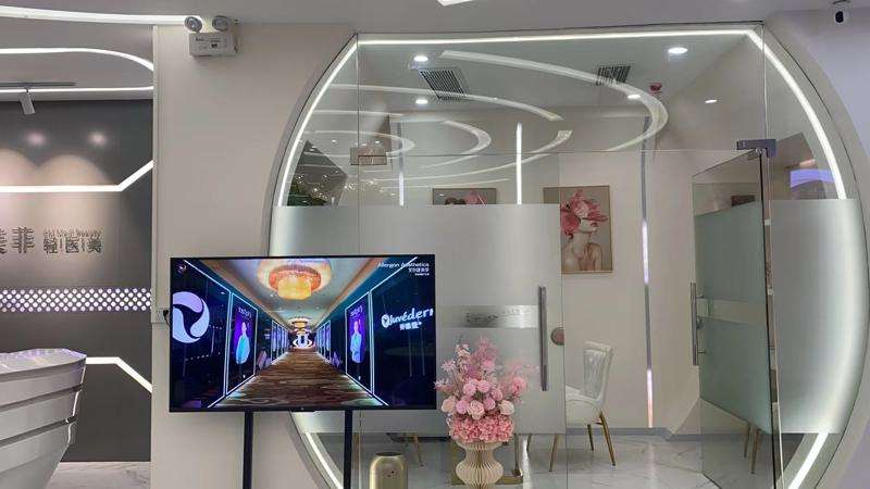 南宁华美鼻部整形收费价格表，蒜头鼻治疗：675\去鼻唇沟：2422起