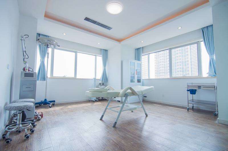 秦皇岛皮肤美容收费价目表，去红血丝：2546\去法令纹：4423起