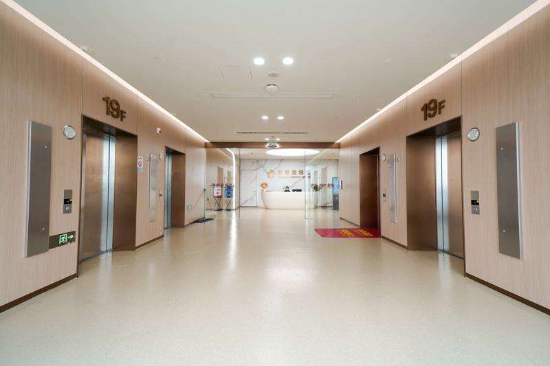 西安天宇医疗美容口唇整形收费价目表，嘴角整形：1302\微笑唇整形：4429起
