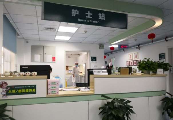 武汉眼部整形收费价目表，眼综合：2547\眼窝凹陷修复：283起