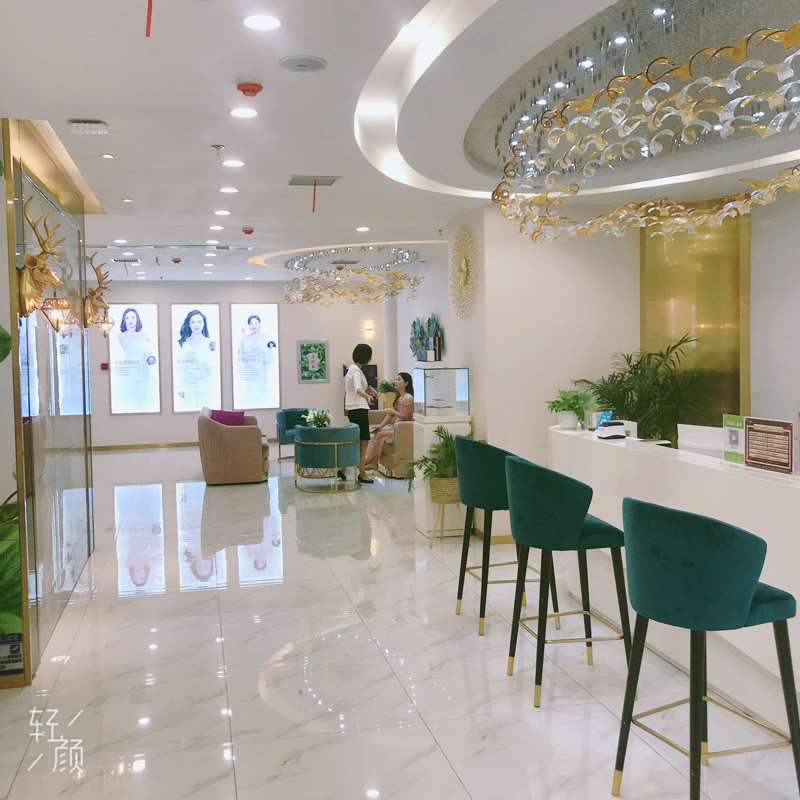 武汉上眼睑整形2025价目表均价一览(2025武汉上眼睑整形参考价为：4277元)
