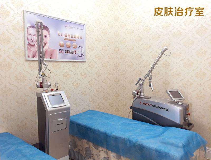 包头鼻部整形收费价目表，肥厚鼻尖鼻翼矫正术：2434\短鼻矫正：3353起