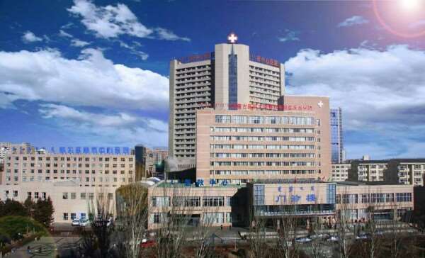 鄂尔多斯市百达丽美容医院眼部整形收费价格表，做卧蚕失败修复：656\眼综合：2471起