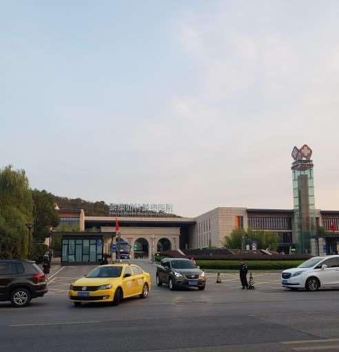 南京万艾特美容中心眼部整形收费价格表，做卧蚕失败修复：2945\下睑整形：1415起
