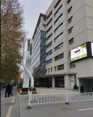 南京眼部整形收费价目表，眼综合：4514\眼角提升：1164起