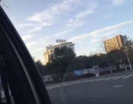 苏州唯恩眼部整形收费价目表，重睑术：4144\眼角提升：1351起