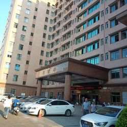 南昌莱美美容医院眼部整形收费价格表，眼睑内翻矫正：2982\眼睑矫正：27起