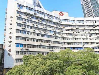 南昌眼部整形收费价格表，眼窝：4294\眼角修复手术：3835起