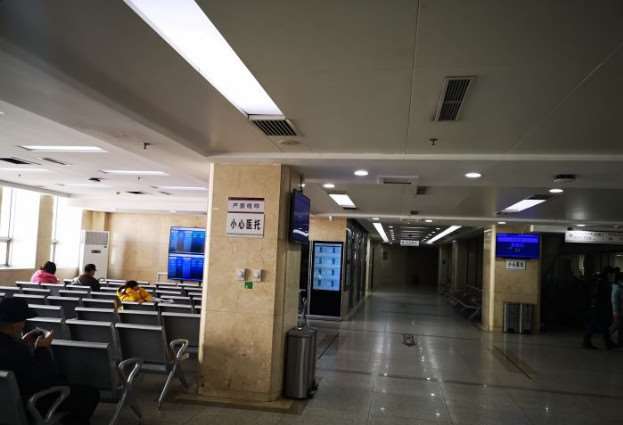 沈阳面部轮廓收费价目表，上颚整形：1000\人中：205起