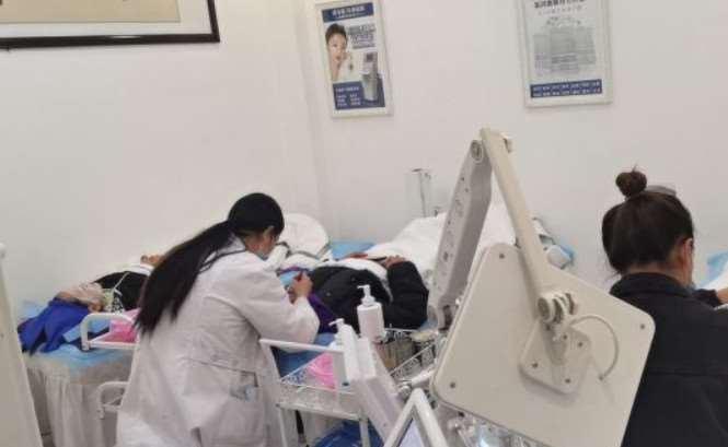 西宁鼻部整形收费价目表，隆鼻：366\垫鼻基底：966起