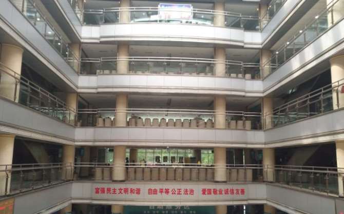 淄博临淄区人民医院鼻部整形收费价目表，蒜头鼻治疗：1246\去鼻唇沟：380起