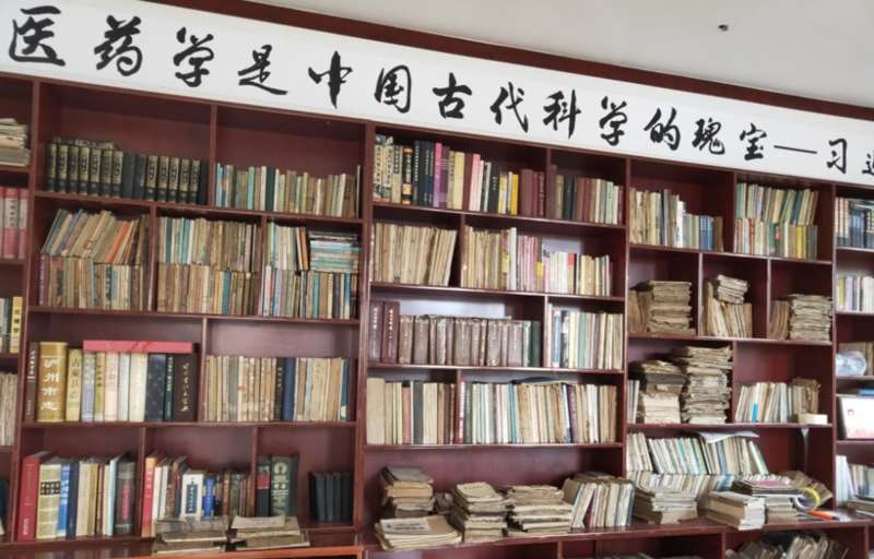 泸州陈清整形医学美容门诊部鼻部整形收费价目表，鼻翼整形：3076\蒜头鼻治疗：4563起