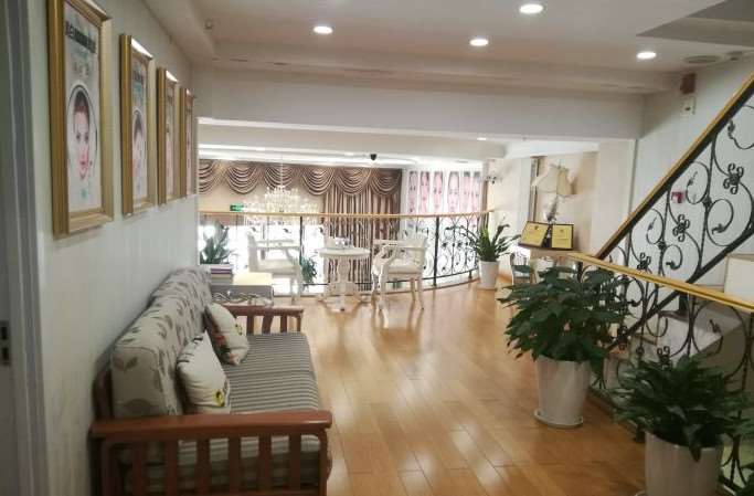 天津韩艺医疗美容脂肪填充收费价目表，自体脂肪填充：4076\脂肪填充失败修复：1484起