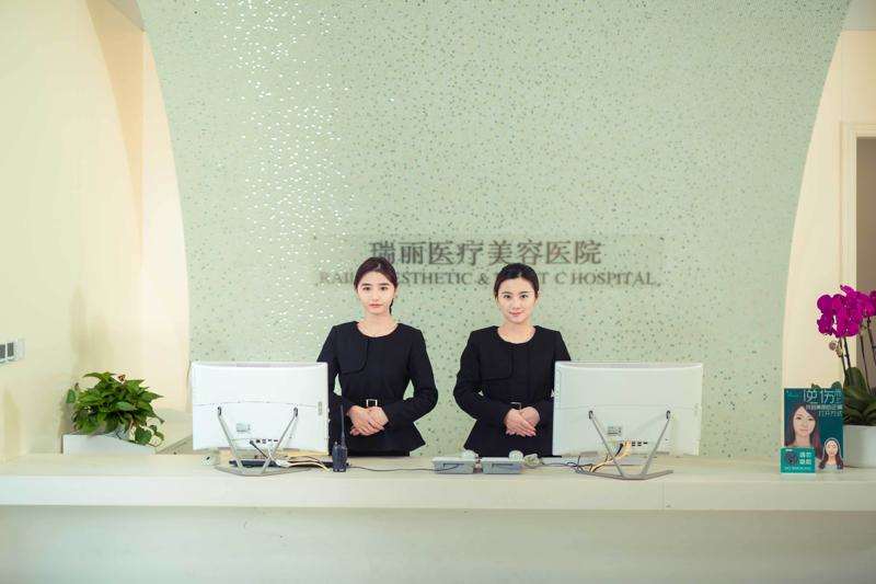 杭州面部轮廓收费价格表，面颊：1571\面部提升：28起