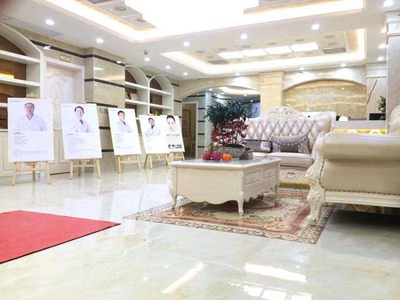 宁波眼部整形收费价目表，眼睑疤痕修复：2676\眼部多项：58起