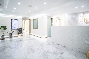 青岛玻尿酸丰唇价位表2025新版全网发布(2025青岛玻尿酸丰唇参考价为：19787元)